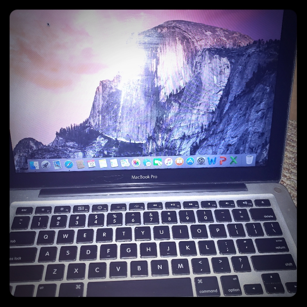 Sold MacBook Pro 13 inch 2009